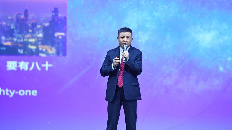 打下万亿江山的存储大佬,终究成不了首富